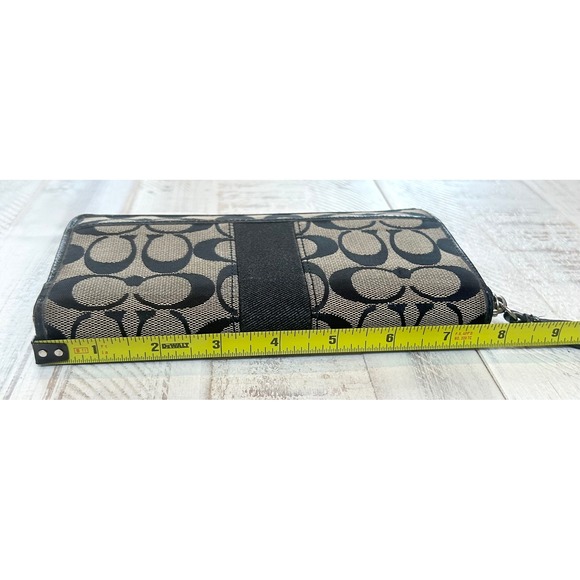 Coach Signature Monogram Zip Around Wallet Black Tan Canvas Leather Wristlet - Picture 2 of 9
